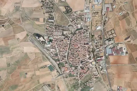 Imagen de 2 inmuebles en Cariñena