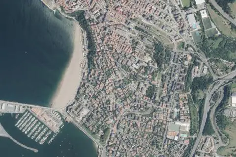 Imagen de Vivienda con terreno en Getxo