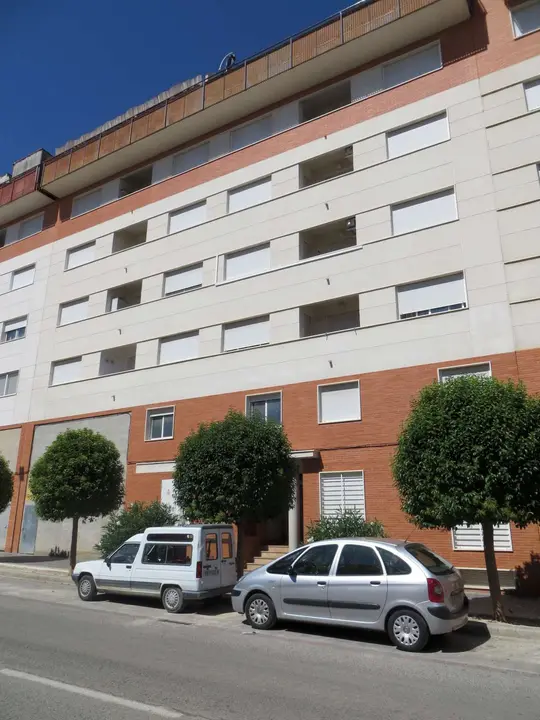 Imagen de Local en Almansa