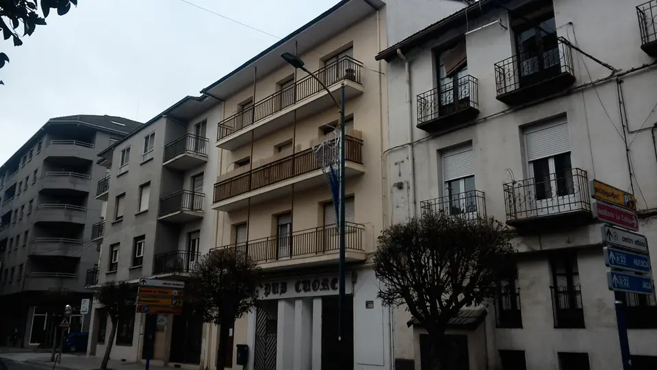 Imagen de 2 locales en Sabiñanigo